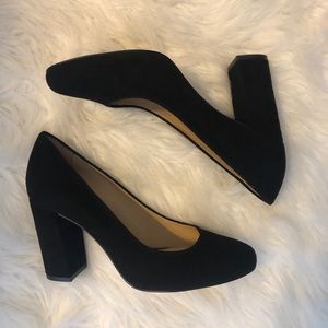 NEW Gianni Bini Mile High Block Pumps